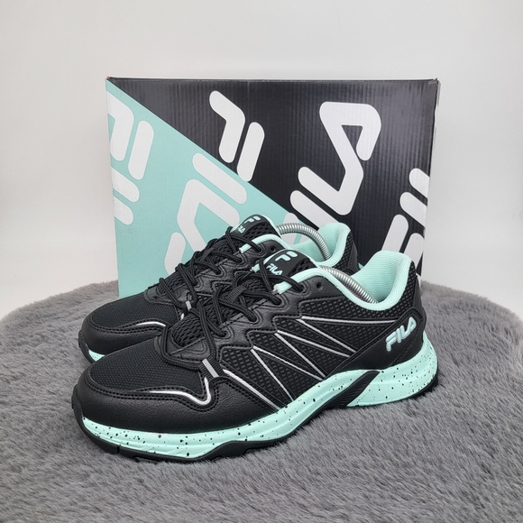 New Fila Quadrix Women's Trail Running Shoes Size 7 - Picture 2 of 7